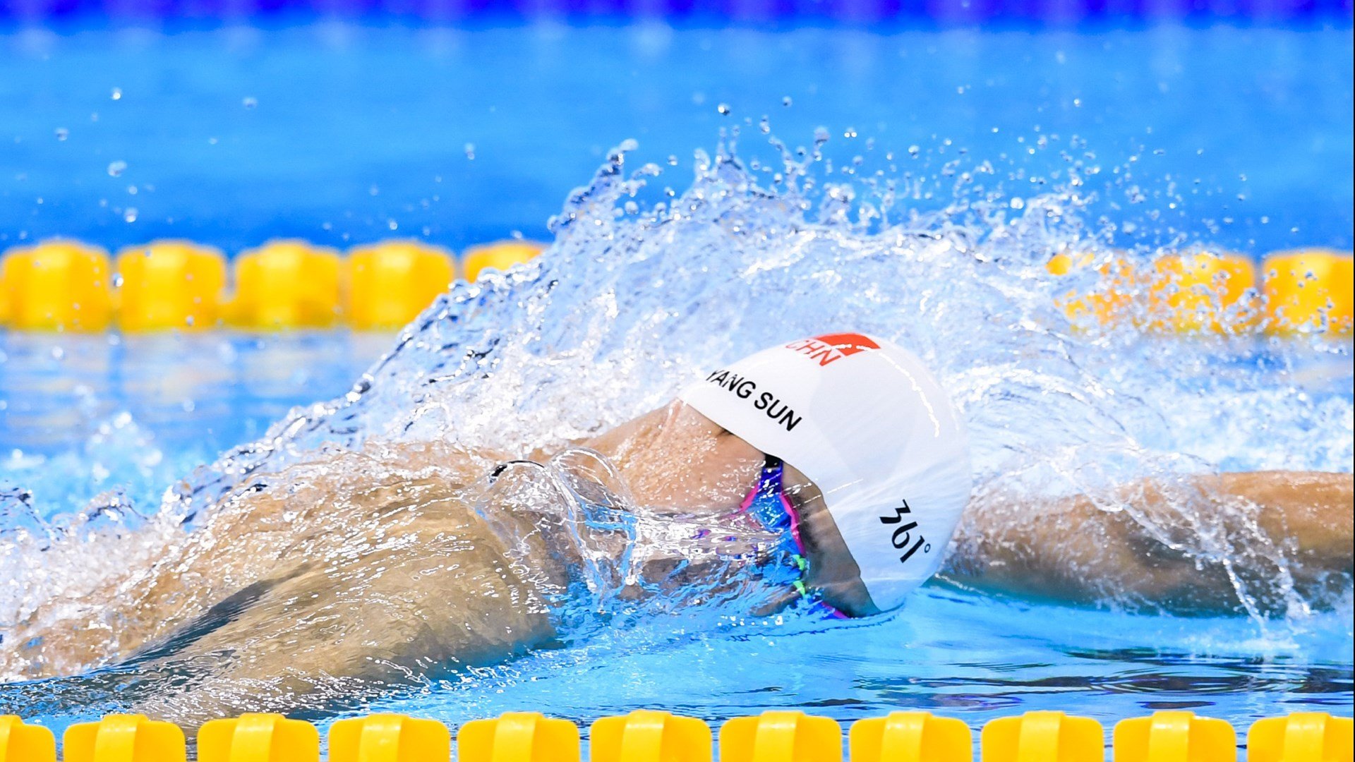 _全球联动：多国选手同时线上竞技，创新赛制_，全球邀请赛